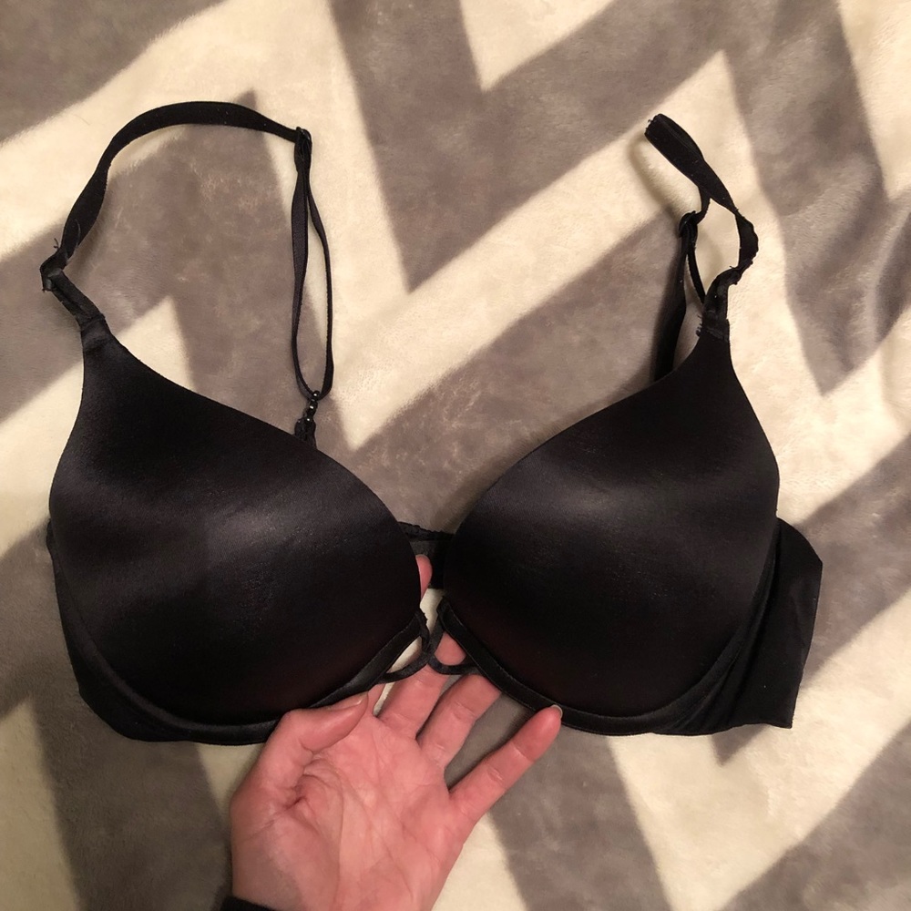Victoria’s Secret Bombshell Bra. Size 34C.